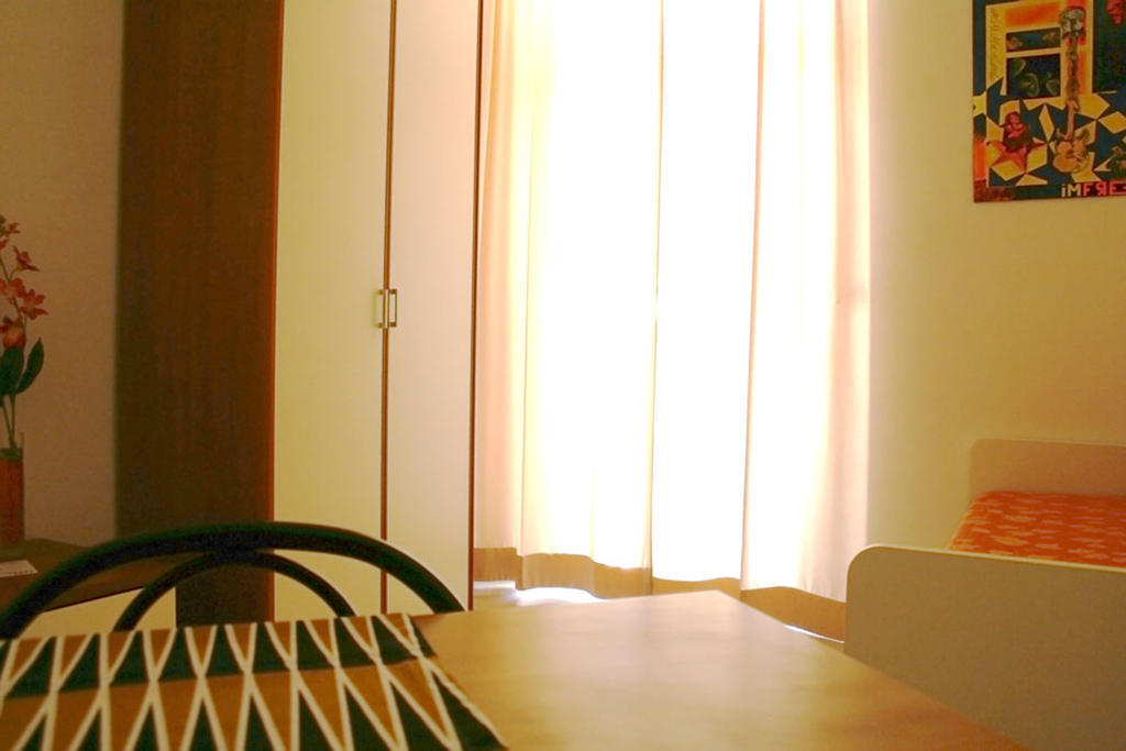 Visa Residence Bari Habitación foto