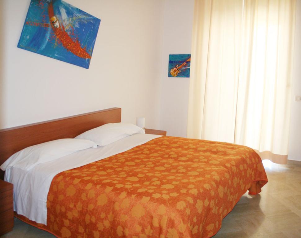 Visa Residence Bari Habitación foto